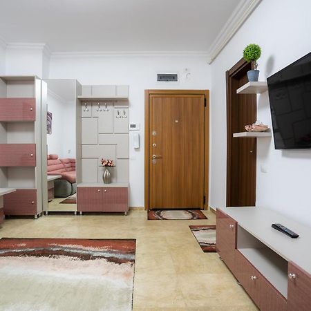 Lake Apartments Solid 마마이아 외부 사진