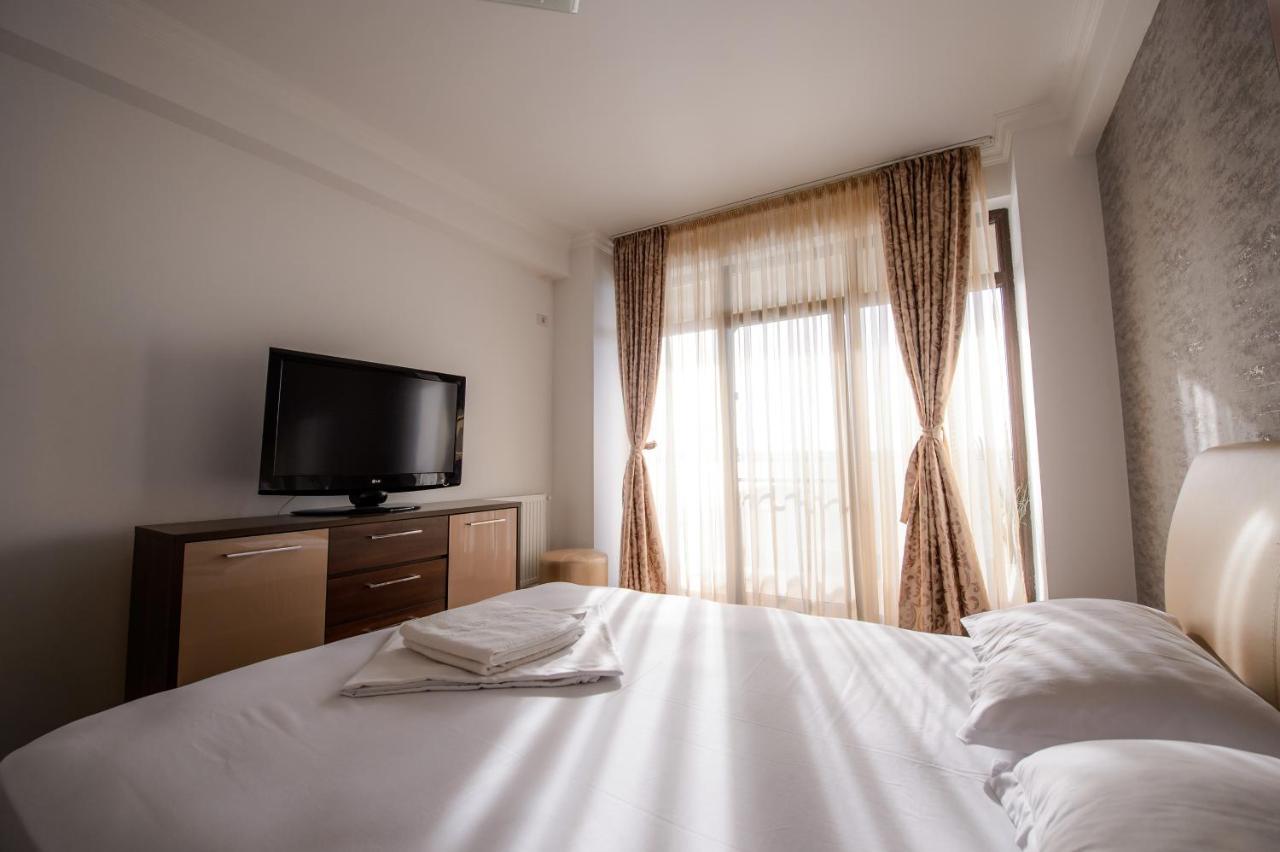 Lake Apartments Solid 마마이아 외부 사진