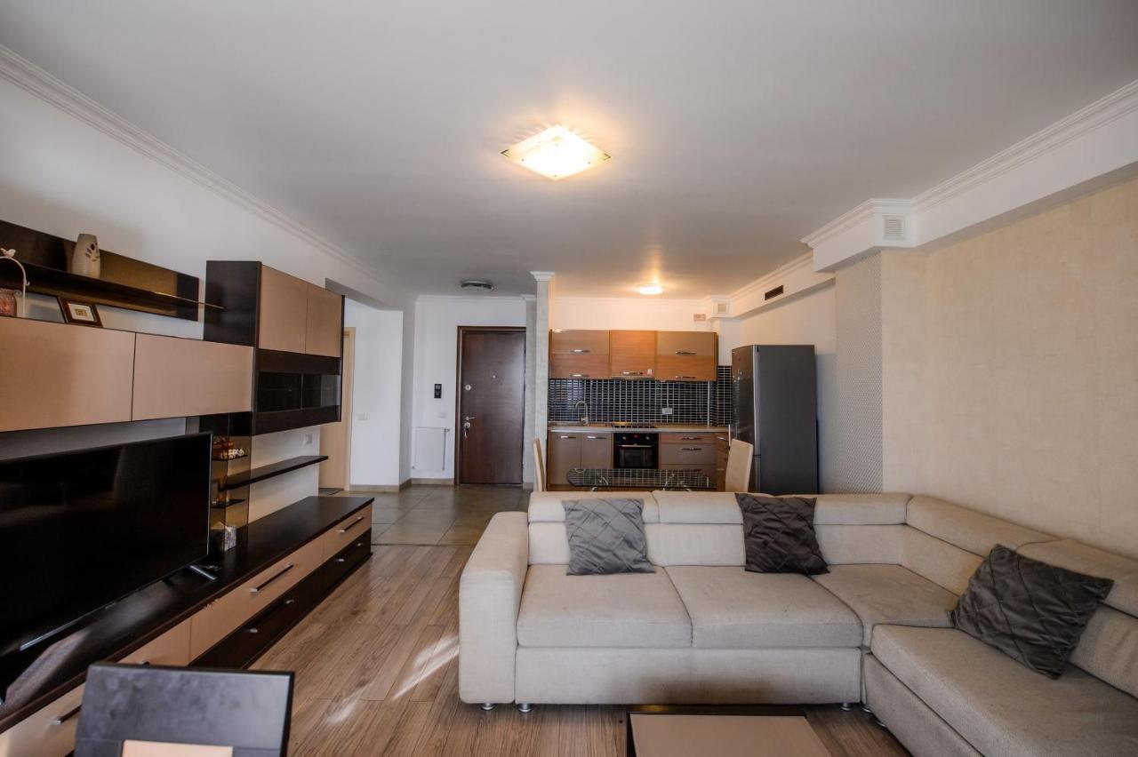 Lake Apartments Solid 마마이아 외부 사진